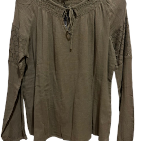 Stitch Star Smocked Swiss Dot Top - Picture 2 of 5